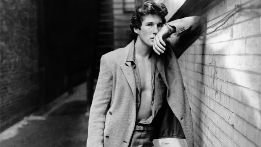 Phong cách “Soft Power Dressing”