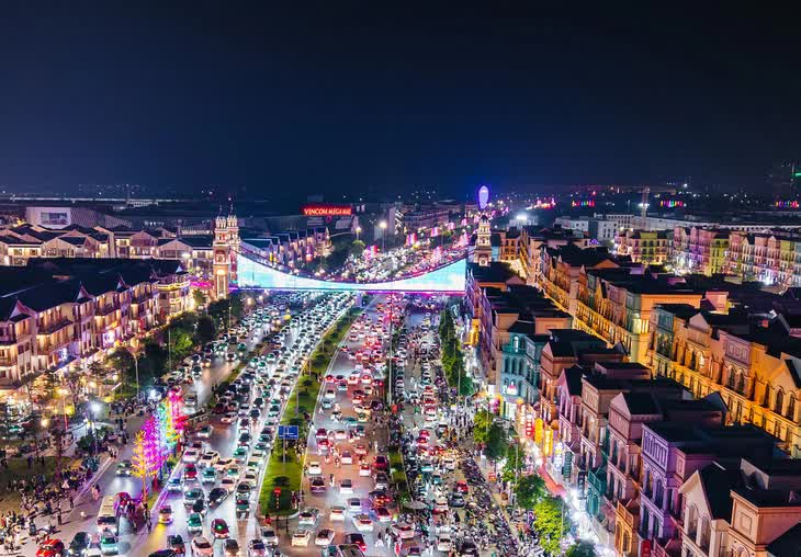 Vincom Mega Mall Ocean City nổi bật tại vị trí trung tâm Ocean City

